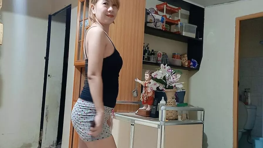 Join AnnieGo Private Chat