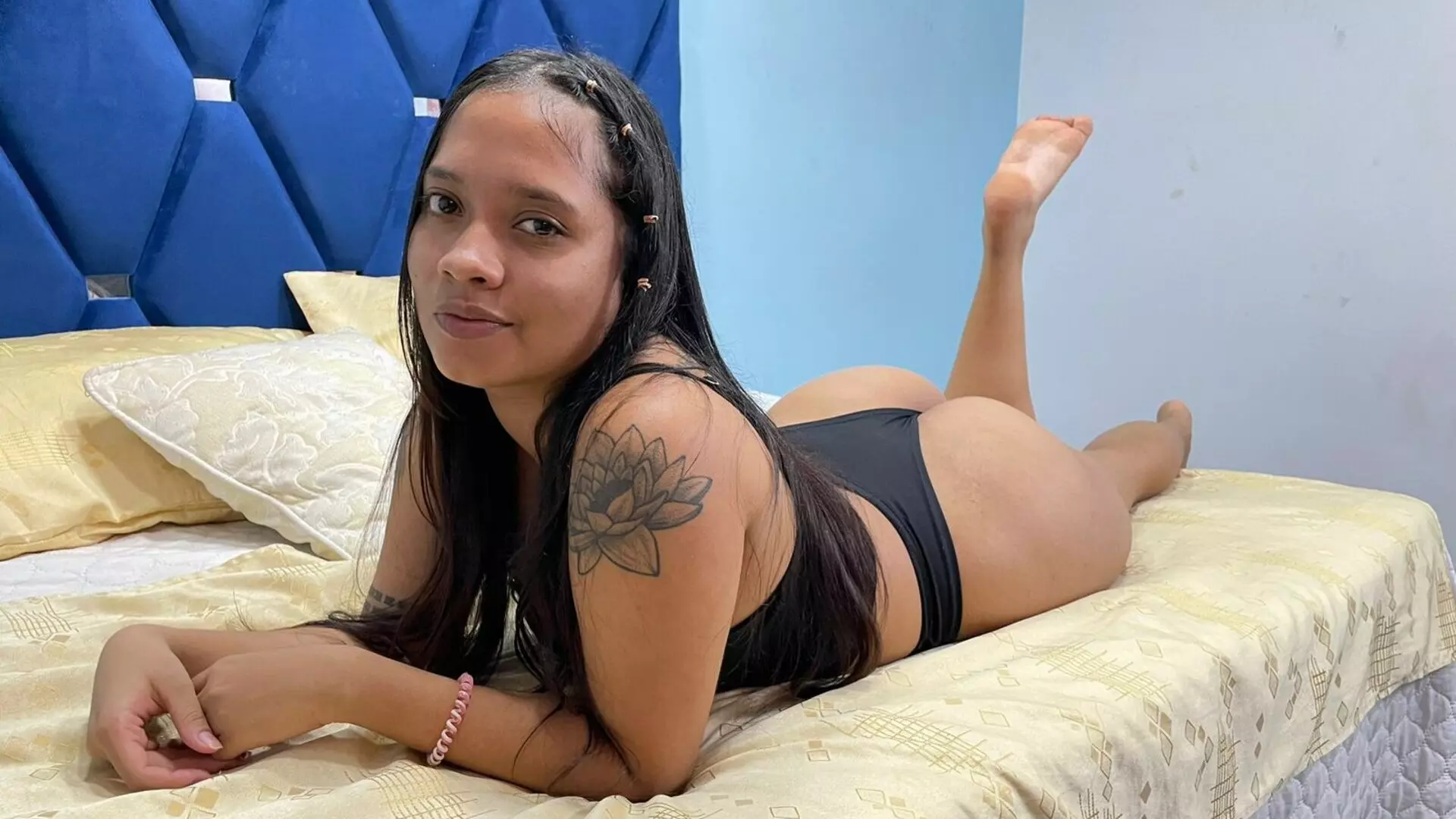 Join YoselinDapner Private Chat